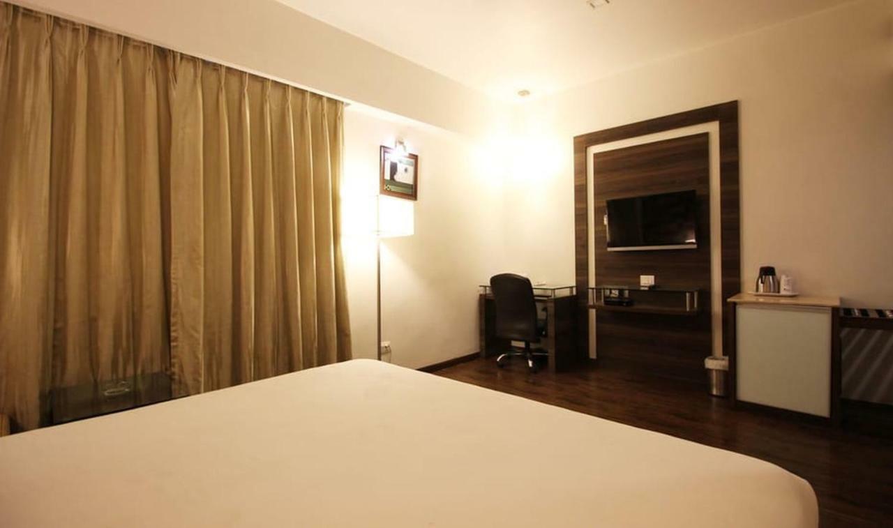 Hotel Aaram Orchard Ahmadábád Exteriér fotografie
